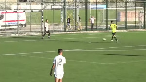 Igrači Partizana se sklonili s terena kako bi rival postigao gol