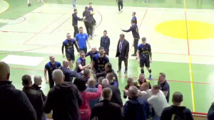 Haos u Gračanici nakon sezone za zaborav: Navijači imali šta reći, Omeragić krenuo na neke od njih!
