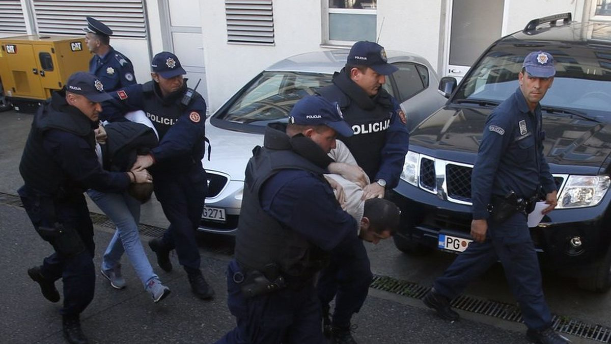 Crnogorska policija počela hapsiti: Navijače tjerali da potpišu jednostavnu izjavu 