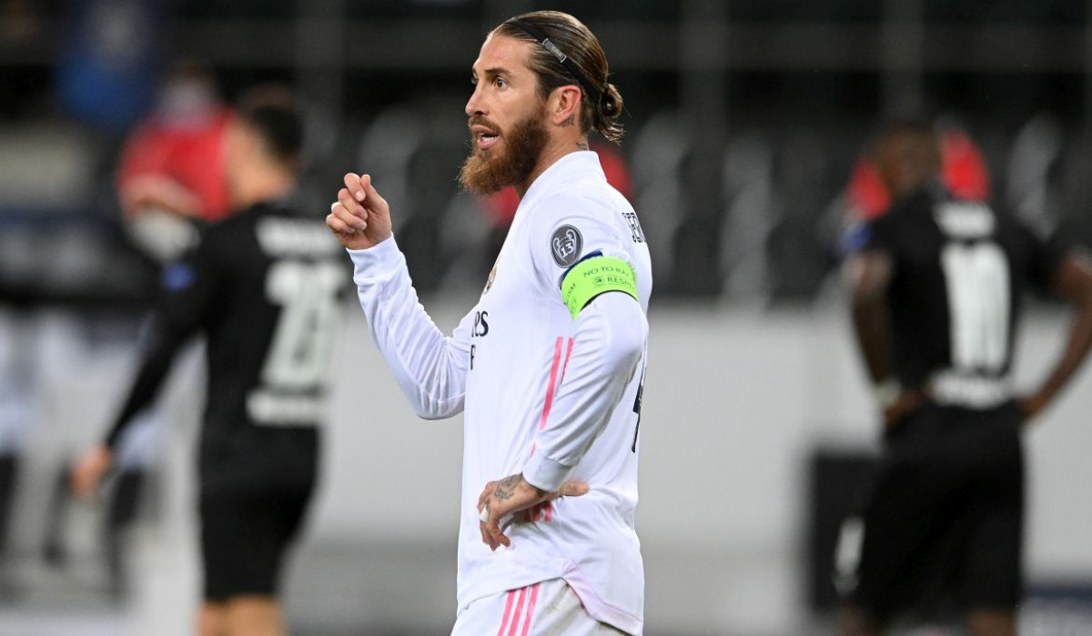 Sergio Ramos sazvao hitan sastanak igrača Real Madrida, Zidaneu odmah javljeno šta su pričali Sergio Ramos sazvao hitan sastanak igrača Real Madrida, Zidaneu odmah javljeno šta su pričali