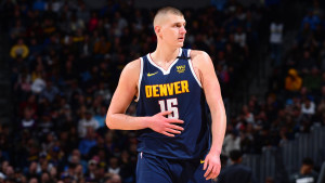 Nikola Jokić večeras ima priliku pobjedom zaraditi skoro 500.000 dolara