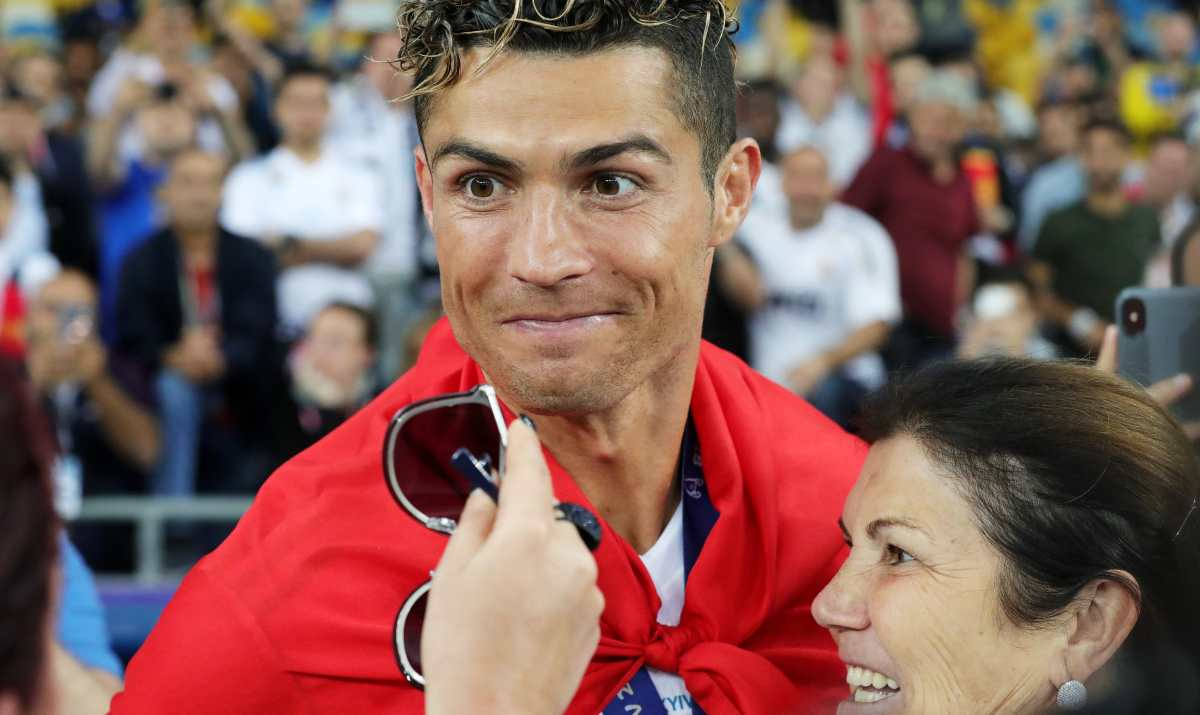 Majka otkrila šta joj je Ronaldo rekao nakon ispadanja od Ajaxa