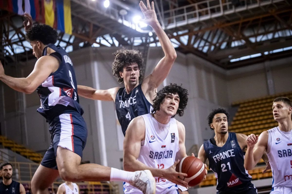 Demonstracija sile na Eurobasketu: Srbija ponizila Francusku i osigurala prvo mjesto u grupi Demonstracija sile na Eurobasketu: Srbija ponizila Francusku i osigurala prvo mjesto u grupi