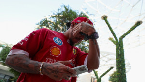 Nakon nove katastrofe očajni Hamilton zamolio Ferrari samo za jednu stvar
