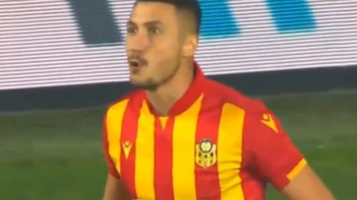 Nije faul? E, j***: Jahović na 'našem' psovao engleskog sudiju