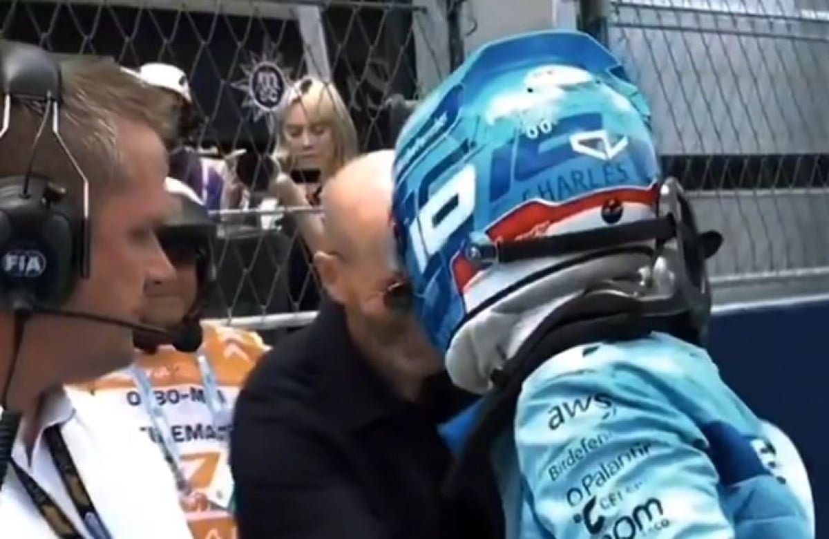 Leclerc izašao iz bolida i iznenadio se kada je pored staze vidio jednog od najboljih veznjaka ikad