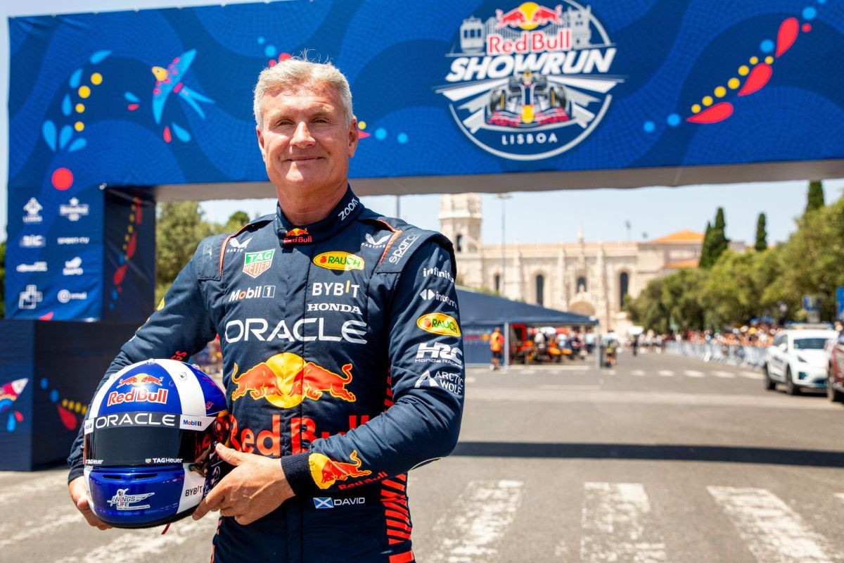 David Coulthard, ikona Formule 1 s plaštom Supermana, u junu vozi Red Bull bolid u Sarajevu