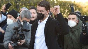 "Pohlepni, nepošteni lažovi"