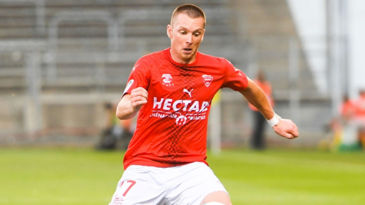 Nimes furiozno startao, Duljević meč ispratio sa klupe