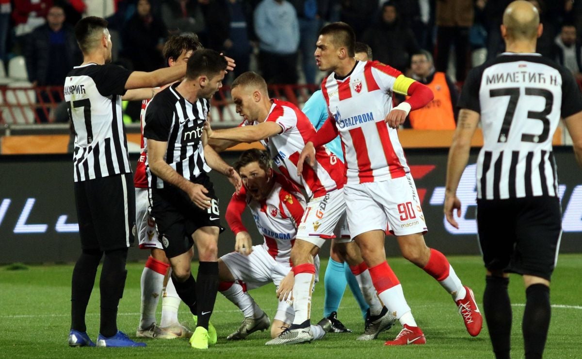 Hapšenje u Beogradu! Legendi Zvezde tražili 50.000 eura, život u raspadu, napustio Marakanu! Hapšenje u Beogradu! Legendi Zvezde tražili 50.000 eura, život u raspadu, napustio Marakanu!