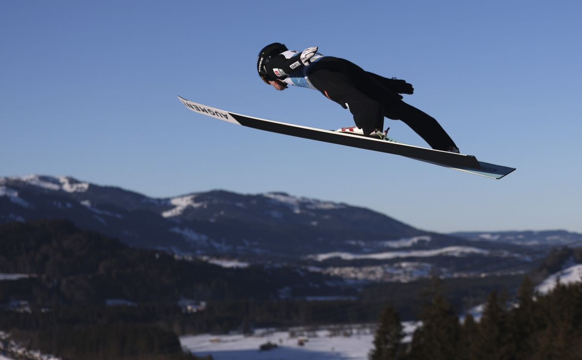 Ozvaničen transfer u ski-skokovima: Talentovani skakač promijenio reprezentaciju Ozvaničen transfer u ski-skokovima: Talentovani skakač promijenio reprezentaciju