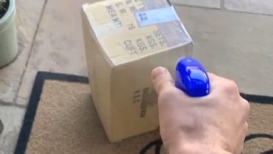 Asmir Begović dobio paket na adresu, pa oduševio sve svojim potezom