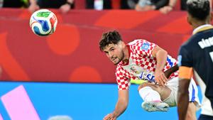 Bayern poslao ponudu za Baturinu, Como nije dugo razmišljao!