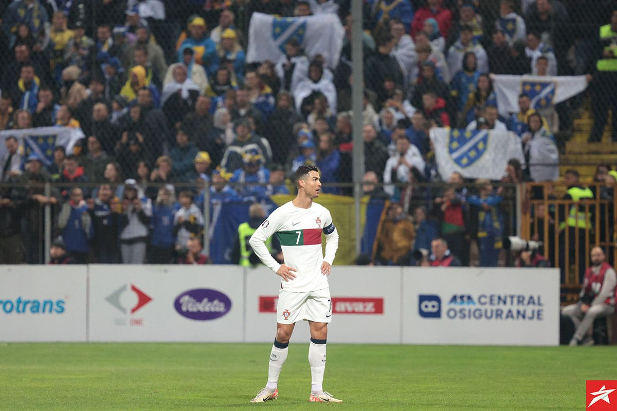 Cristiano Ronaldo (39) predvodi Portugal na Evropskom prvenstvu, ali nije najstariji u svom timu Cristiano Ronaldo (39) predvodi Portugal na Evropskom prvenstvu, ali nije najstariji u svom timu