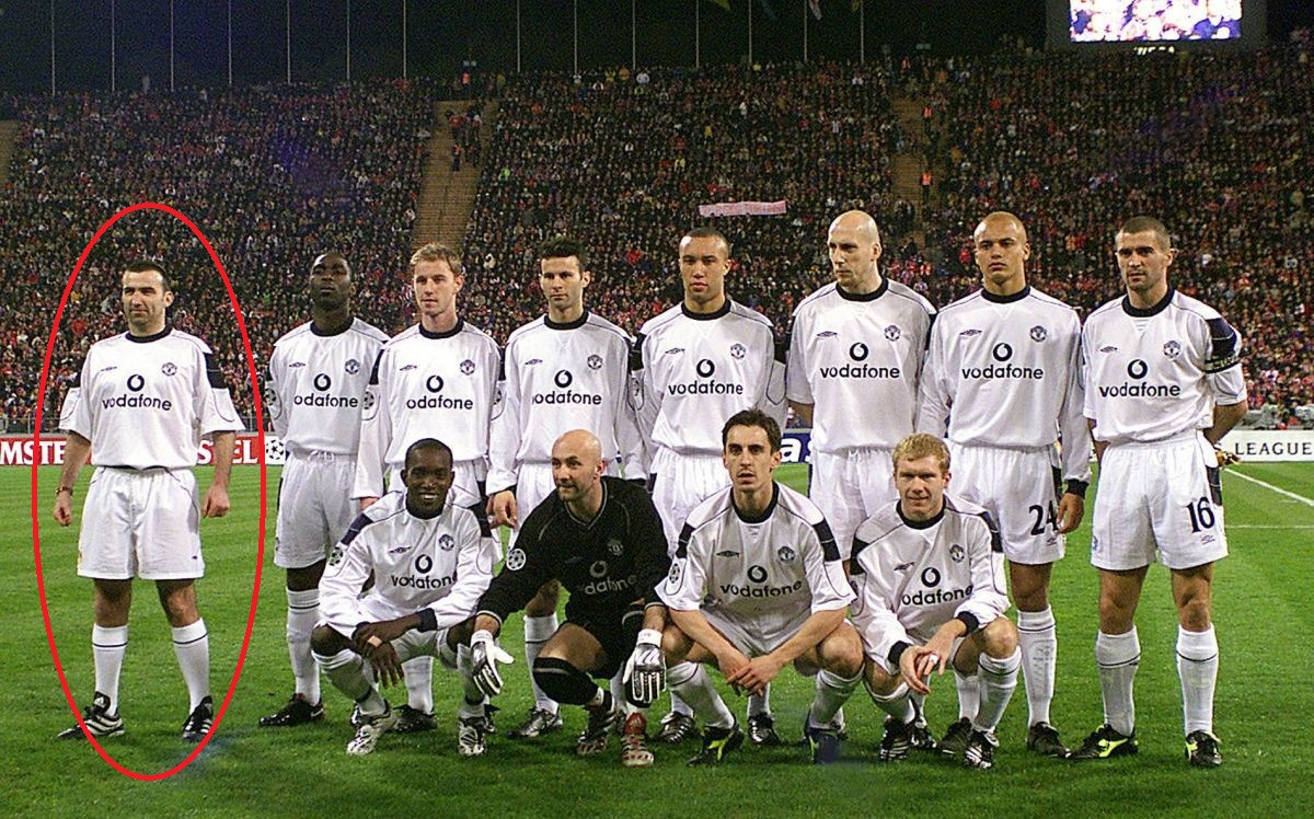 Krio se kod fotografa, ušao i napravio sliku za sva vremena, a onda ga je Roy Keane "ubio" pogledom