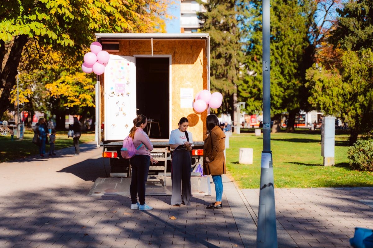 Tvoj pregled, tvoja snaga: Karavan besplatnih pregleda dojke stigao u Sarajevo Tvoj pregled, tvoja snaga: Karavan besplatnih pregleda dojke stigao u Sarajevo