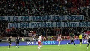 Delije žestoko napale "Mustafu", poruke sa sjeverne tribine dovoljno govore