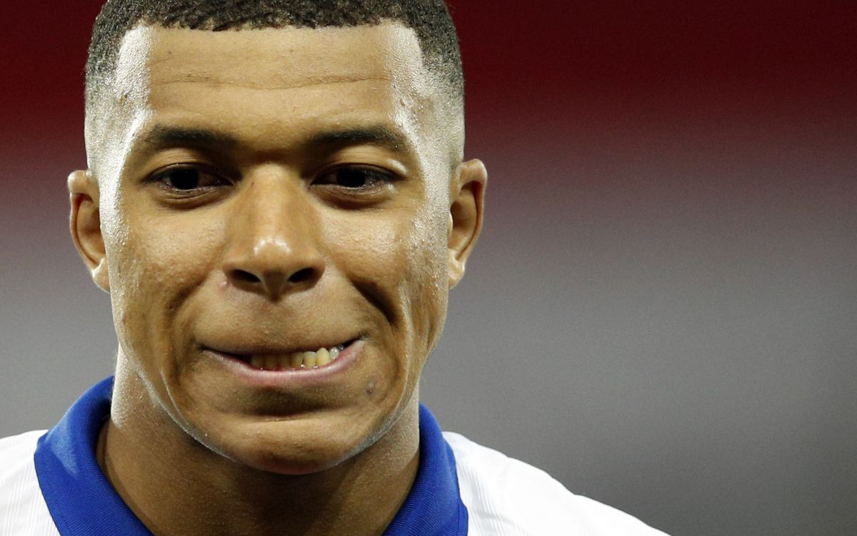 Mbappe pristao na novi ugovor uz jedan uslov, PSG to odmah odbio Mbappe pristao na novi ugovor uz jedan uslov, PSG to odmah odbio