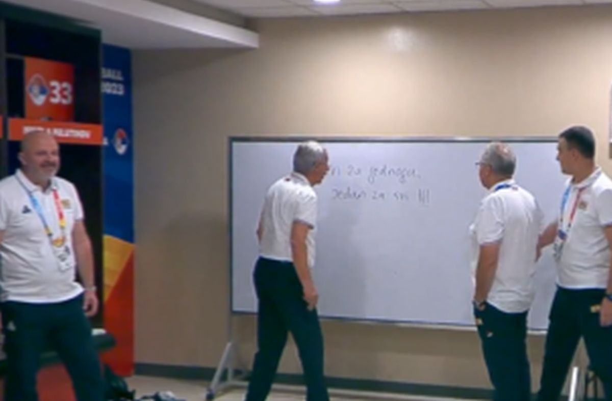 Balkanski mentalitet je čudo: Pešić je uzeo flomaster i napisao ovu poruku na tabli u svlačionici