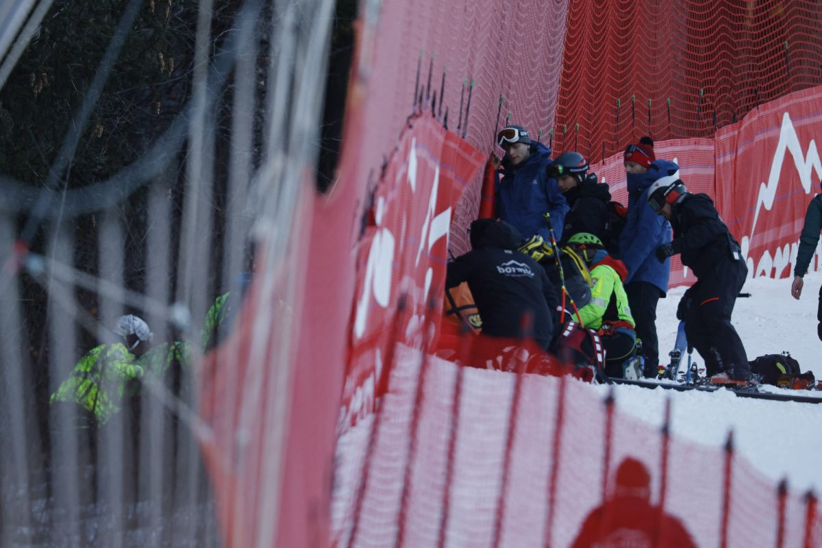 Skijaški svijet u šoku: Sarrazin nakon teškog pada mora na hitnu operaciju