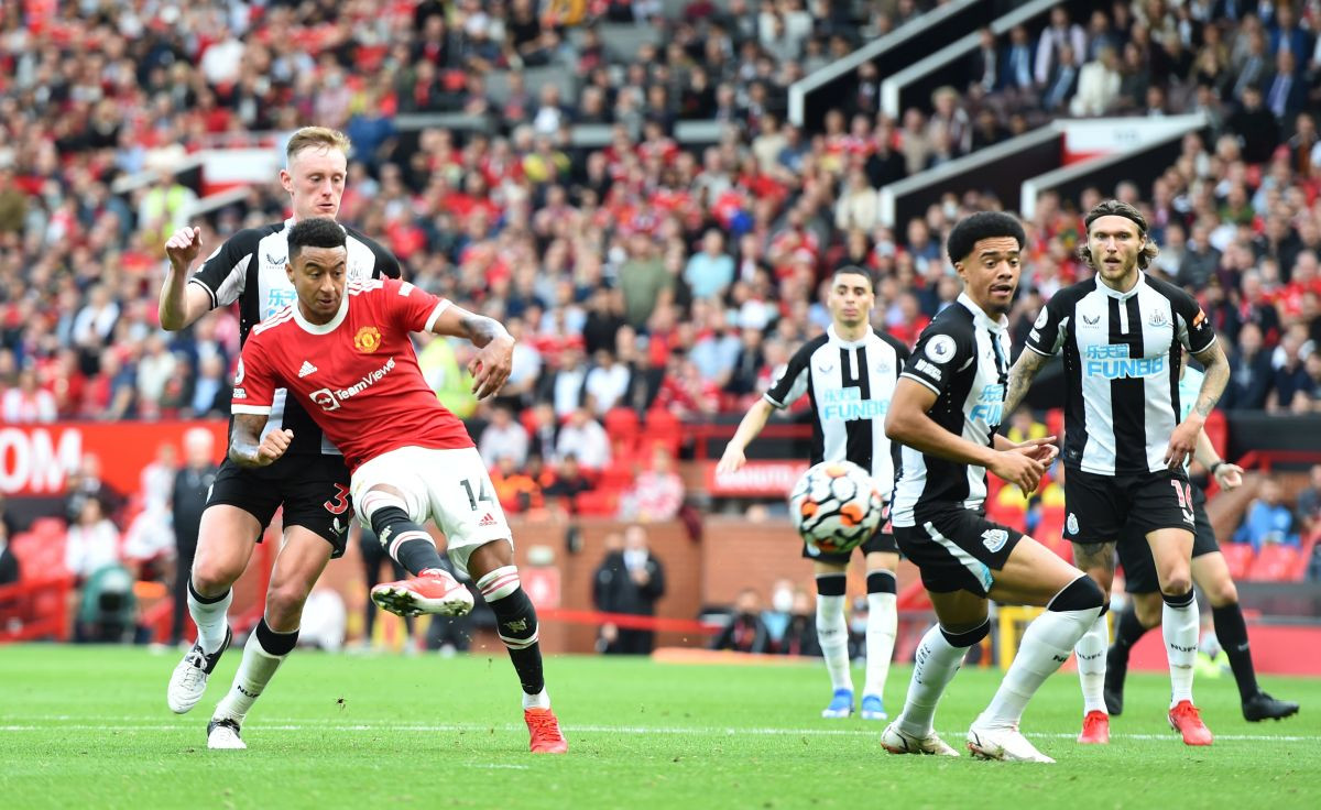 Newcastle u januaru želi dovesti čak četvoricu igrača Manchester Uniteda Newcastle u januaru želi dovesti čak četvoricu igrača Manchester Uniteda