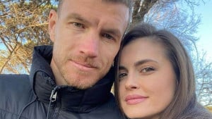 Džeko se oprostio od Fenera, ali cijela Turska bruji o onom što je objavila njegova supruga Amra