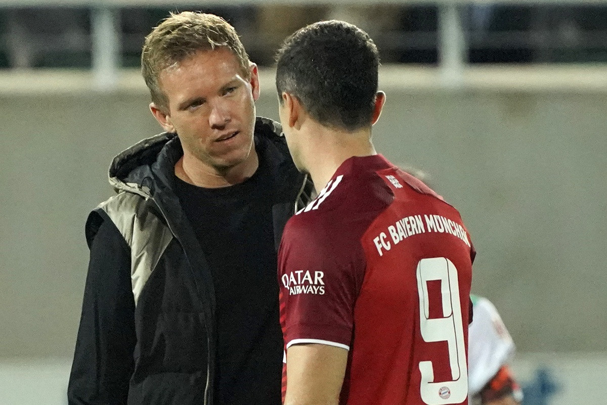 Nagelsmann navijačima rekao da je Lewa potpisao, a onda ih duboko razočarao Nagelsmann navijačima rekao da je Lewa potpisao, a onda ih duboko razočarao