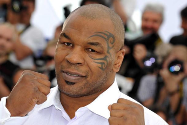 Tyson birao između Mannyja i Floyda