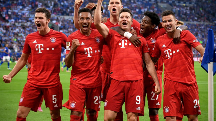 Čudesni Lewandowski hat-trickom donio pobjedu Bayernu protiv Schalkea, drugi gol je prava majstorija