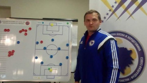Karić bivši, Šmigalović na klupi Sloge