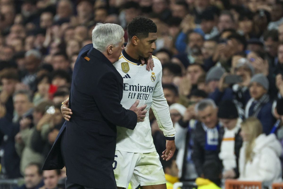 Carlo Ancelotti uhvatio Bellinghama 'na djelu', a ovaj ga namjerno provocira: "Kog vraga ti radiš?"