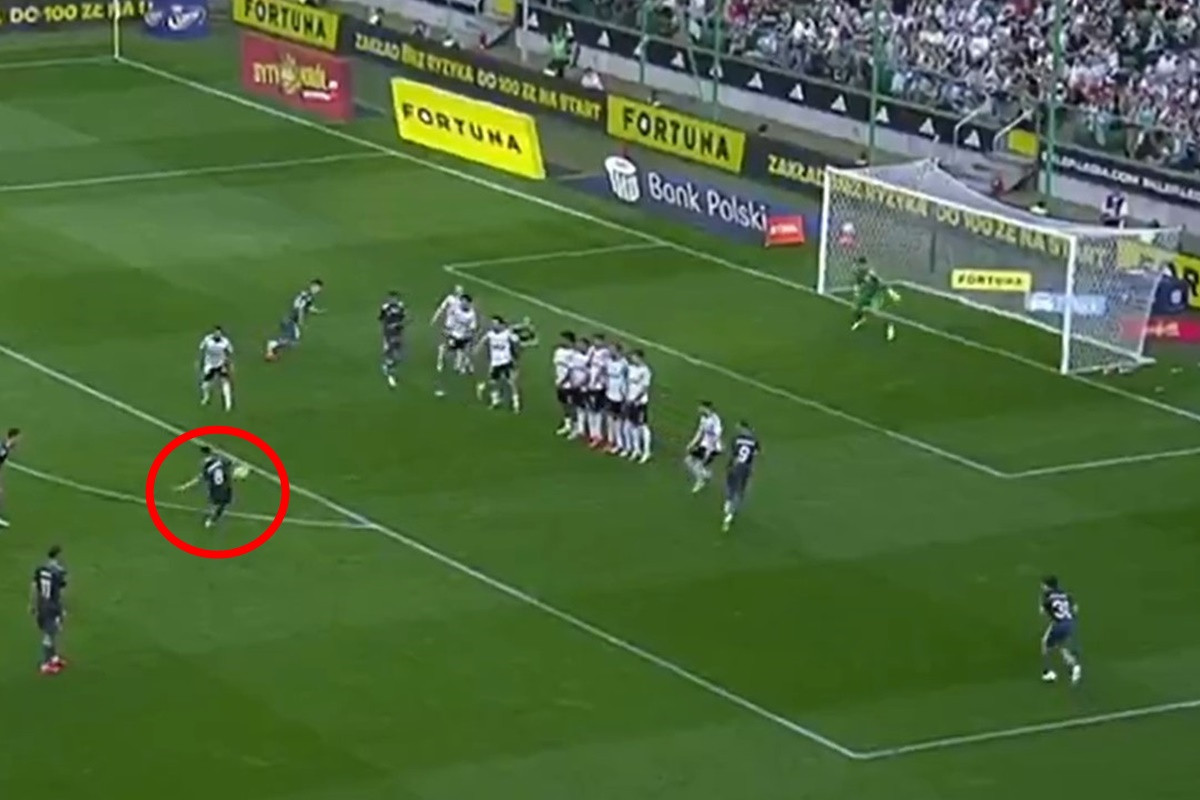 Declan Rice who? Rifet Kapić postigao golčinu iz slobodnjaka u Varšavi protiv Legije Declan Rice who? Rifet Kapić postigao golčinu iz slobodnjaka u Varšavi protiv Legije