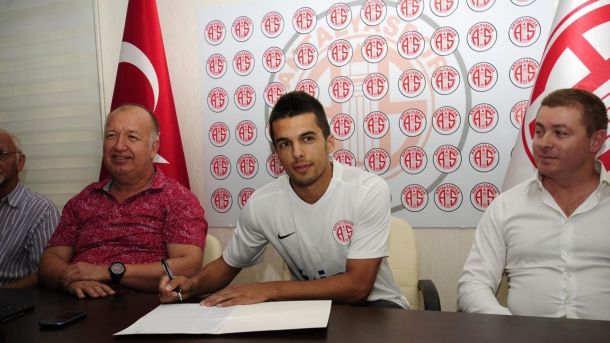 Službeno: Kvesić četiri godine u turskom Antalyasporu