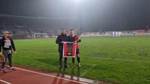 Bakljada na Tušnju uz poruku: Kapiten zauvijek
