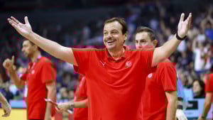 Ataman započeo sa igricama pred polufinale: "Kada Giannis napravi faul, onda treba..."