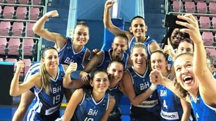 Legendarna Raza Mujanović se oglasila na Instagramu: "Zaledile smo Rusiju u Rusiji!"