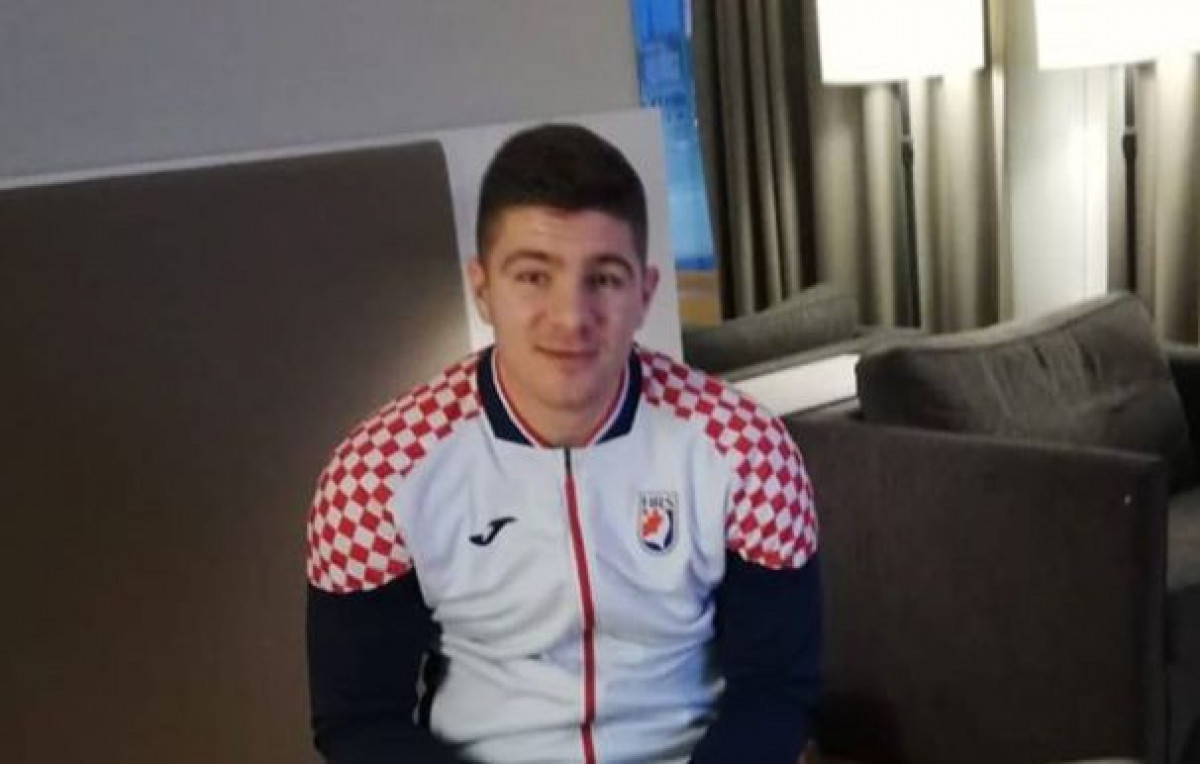 Hrvati od Šveđana tražili stol za masažu, pa ostali u šoku kada su ušli u sobu Hrvati od Šveđana tražili stol za masažu, pa ostali u šoku kada su ušli u sobu