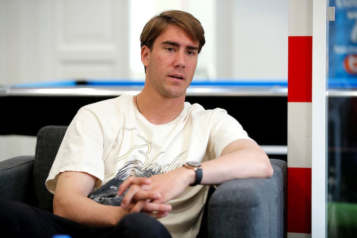 Vlahović je uradio nešto što nije nijedan igrač u historiji Juventusa! "Izdajniče, samo idi" Vlahović je uradio nešto što nije nijedan igrač u historiji Juventusa! "Izdajniče, samo idi"
