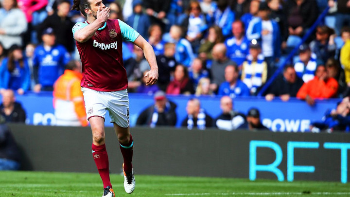 Andy Carroll bez gola u Premier ligi, ali dobija novi ugovor