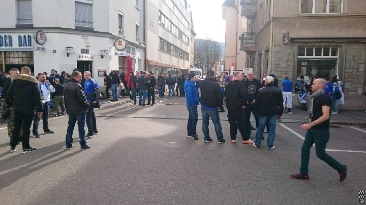 Navijači BiH se već okupljaju u blizini stadiona