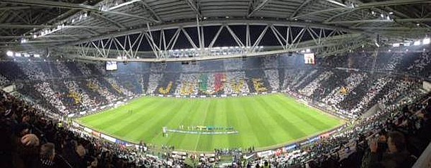 Spektakularan dekor Juventusovih navijača