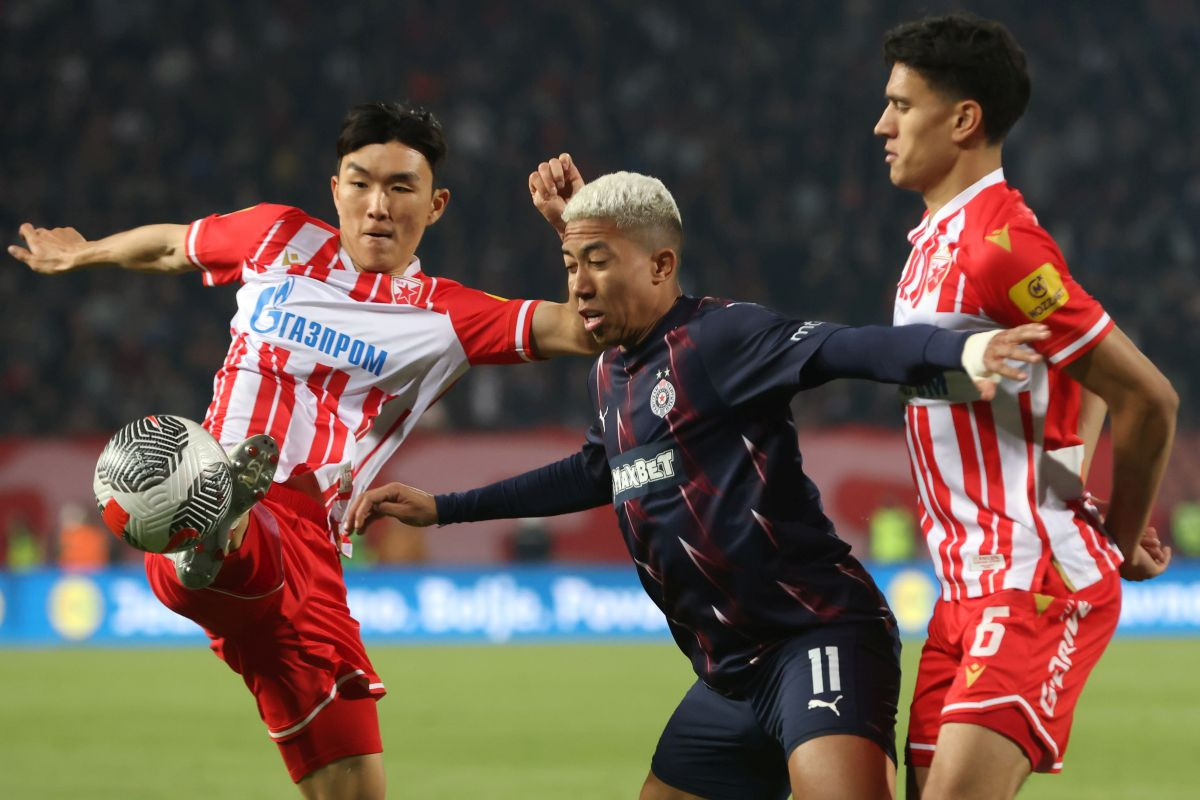 Navijači Crvene zvezde sinoć su slavili duboko u noć, ali jutros su dobili loše vijesti! Navijači Crvene zvezde sinoć su slavili duboko u noć, ali jutros su dobili loše vijesti!