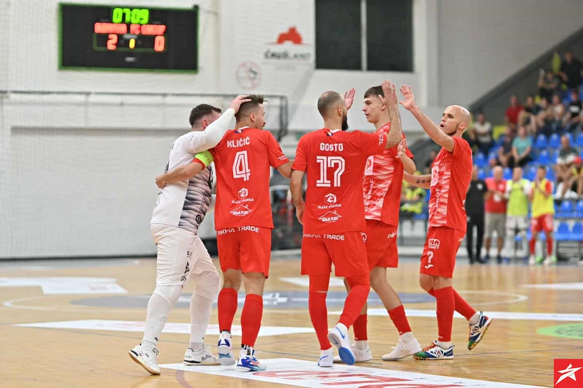 Noć za pamćenje u Cazinu - Bubamara deklasirala Cardiff i zagazila jednom nogom u drugu fazu LP! Noć za pamćenje u Cazinu - Bubamara deklasirala Cardiff i zagazila jednom nogom u drugu fazu LP!