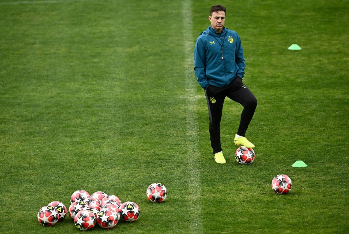 Jučer je za Dinamo počelo "ono pravo", a to najbolje pokazuje potez koji je napravio Cannavaro! Jučer je za Dinamo počelo "ono pravo", a to najbolje pokazuje potez koji je napravio Cannavaro!