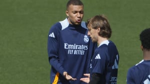 Mbappe preuzeo Modrićevu desetku - Hrvat jednim potezom pokazao šta misli o tome