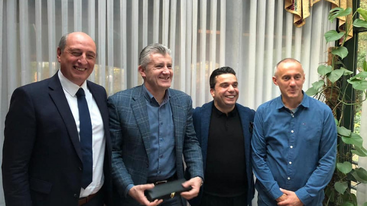Olgun obavio razgovor sa Šukerom, pa pratio meč Hrvatska - Španija