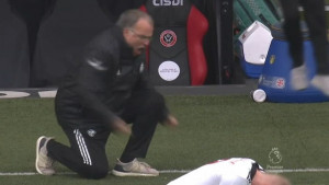 Leeds u sumraku "istopio" Oštrice, reakcija Bielse je posebna priča