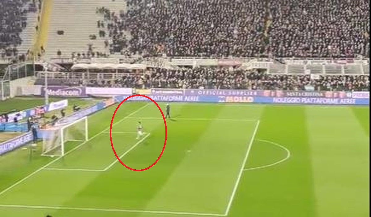 Italija ovo ne pamti: Stadion se trese zbog Vlahovića, napadač Juventusa pobjegao u svlačionicu