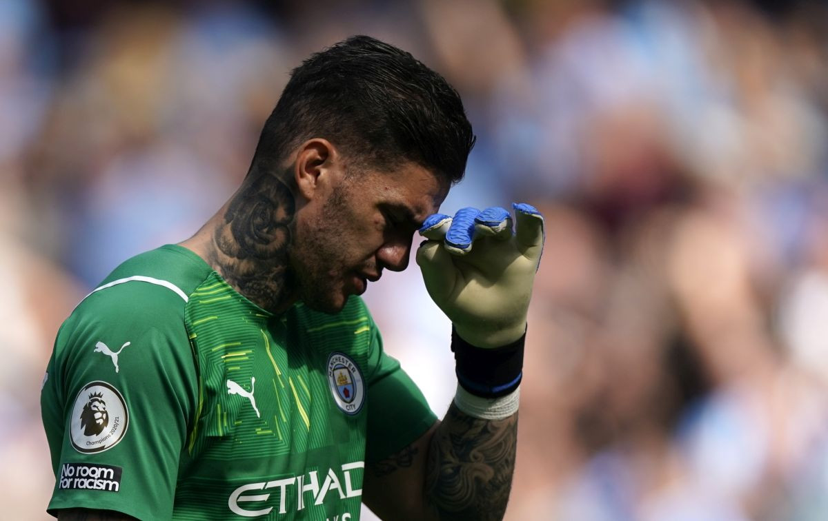 Edersona pitali ko će osvojiti Zlatnu loptu, a navijači Manchester Cityja ne vjeruju šta je on rekao Edersona pitali ko će osvojiti Zlatnu loptu, a navijači Manchester Cityja ne vjeruju šta je on rekao