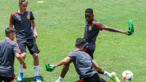 Leipzig želio Barceloninog mladog veznjaka, Abidal rekao "ne"